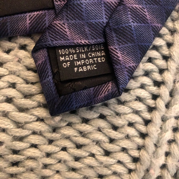 DKNY Purple Geometric Print Silk Tie - Picture 6 of 6